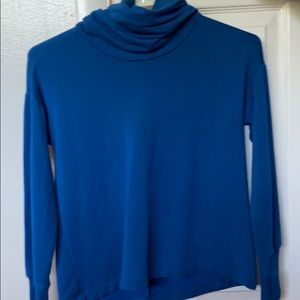Athleta long sleeve